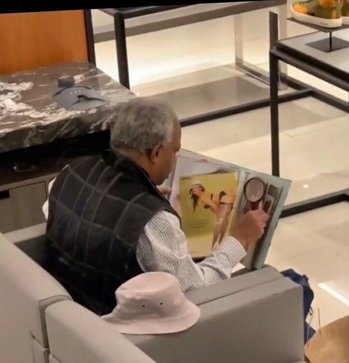 30 Times People Spotted Men Having A Miserable Time While Shopping And Just Had To Take A Pic (New Pics) 30 Times People Spotted Men Having A Miserable Time While Shopping And Just Had To Take A Pic (New Pics)