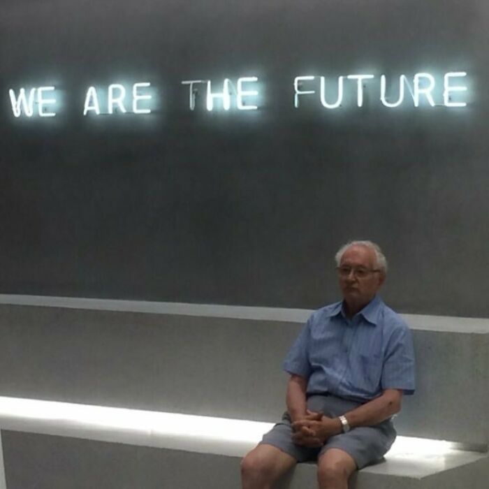 30 Times People Spotted Men Having A Miserable Time While Shopping And Just Had To Take A Pic (New Pics) 30 Times People Spotted Men Having A Miserable Time While Shopping And Just Had To Take A Pic (New Pics)