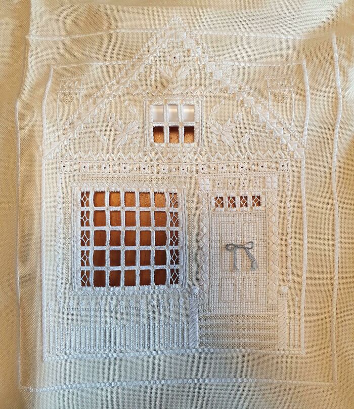 45 Times People Showed Their Creativity And Skill When It Came To Embroidery (New Pics) 45 Times People Showed Their Creativity And Skill When It Came To Embroidery (New Pics)