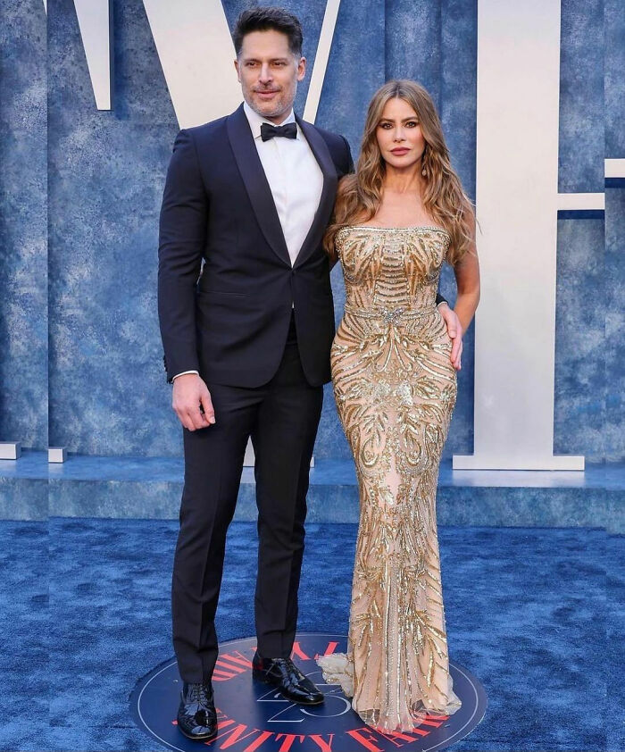 Sofía Vergara Breaks Up With Husband, Fans Suspect Something Was Up Sofía Vergara Breaks Up With Husband, Fans Suspect Something Was Up