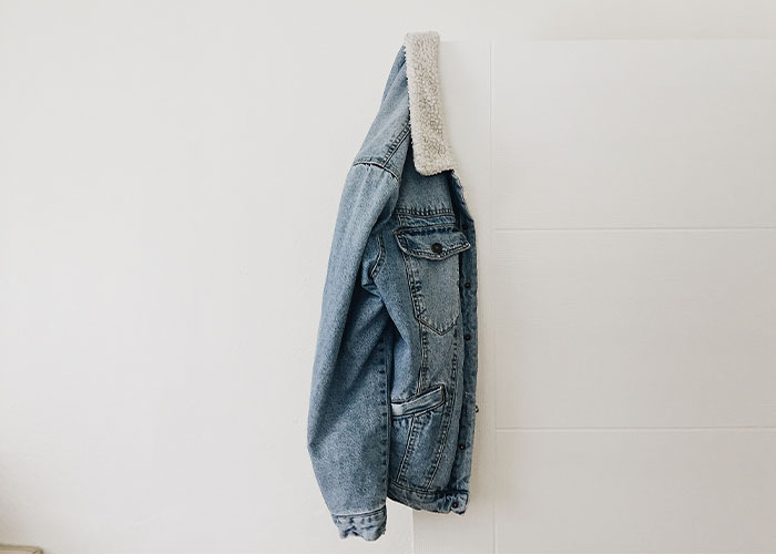 “What’s Something Subtle That Instantly Gives You Bad Vibes About Someone?” (40 Answers) “What’s Something Subtle That Instantly Gives You Bad Vibes About Someone?” (40 Answers)