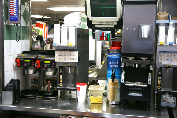 Teenager Maliciously Complies With Manager’s Request To Come Into Work While Sick, Throws Up Teenager Maliciously Complies With Manager’s Request To Come Into Work While Sick, Throws Up