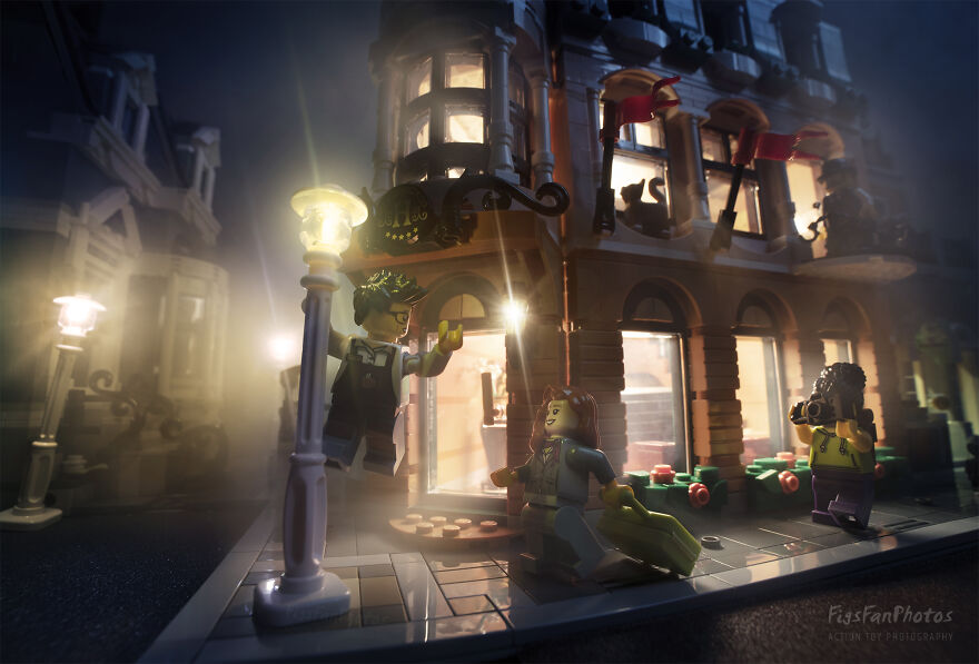 I Photograph Small-Scale Action-Packed Scenes Made With Toys (30 Pics) I Photograph Small-Scale Action-Packed Scenes Made With Toys (30 Pics)