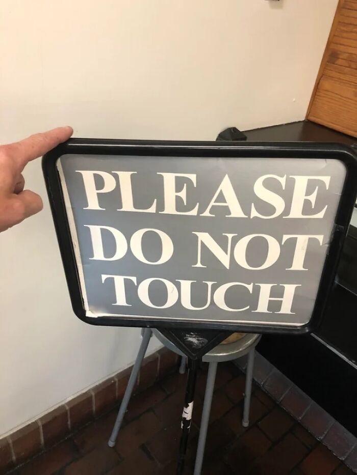 These 45 Signs Are As Useful As A Chocolate Teapot And People Couldn’t Resist Sharing Them These 45 Signs Are As Useful As A Chocolate Teapot And People Couldn’t Resist Sharing Them