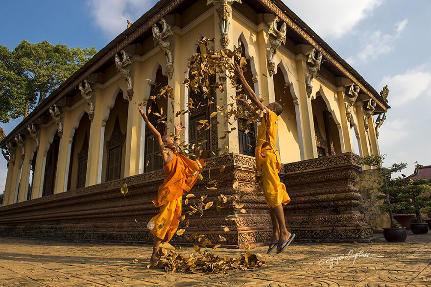 I Documented The Home-Leaving Tradition Among Khmer Buddhists (30 Pics) I Documented The Home-Leaving Tradition Among Khmer Buddhists (30 Pics)