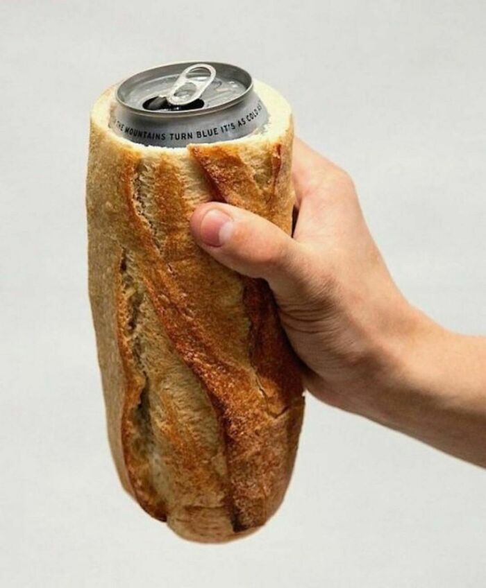 “Baguettes In Unusual Places”: 40 Confusing And Amusing Pics “Baguettes In Unusual Places”: 40 Confusing And Amusing Pics