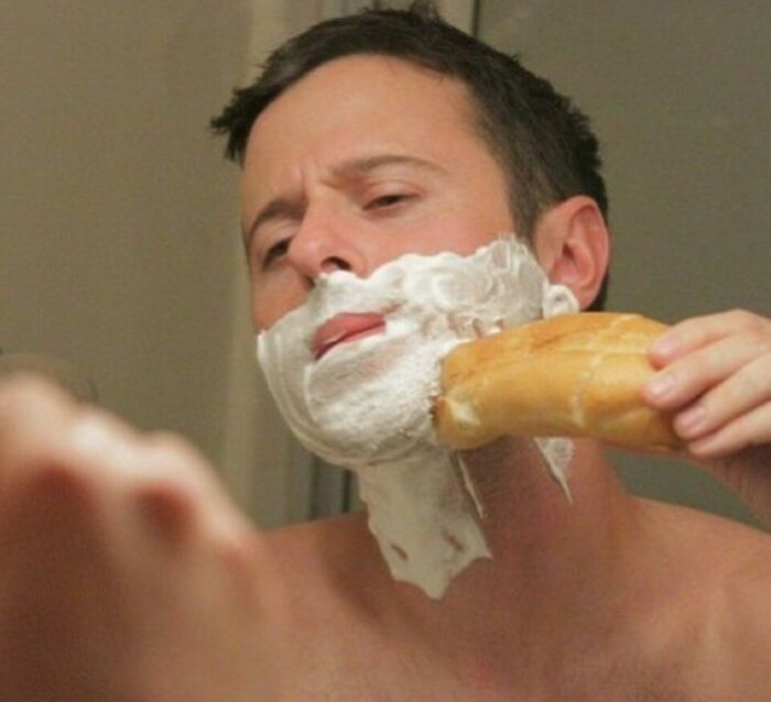 “Baguettes In Unusual Places”: 40 Confusing And Amusing Pics “Baguettes In Unusual Places”: 40 Confusing And Amusing Pics