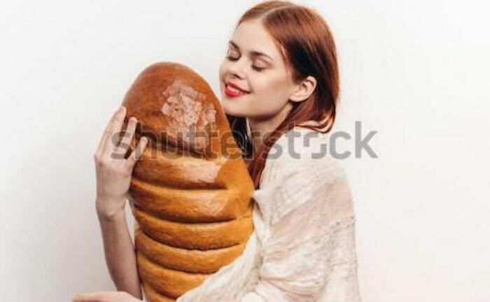 “Baguettes In Unusual Places”: 40 Confusing And Amusing Pics “Baguettes In Unusual Places”: 40 Confusing And Amusing Pics