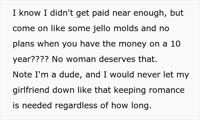 Man Helps A Random Customer Who Happens To Be “The Least Romantic Man On The Planet” Pleasantly Surprise His Wife With A Thoughtful Gift Man Helps A Random Customer Who Happens To Be “The Least Romantic Man On The Planet” Pleasantly Surprise His Wife With A Thoughtful Gift