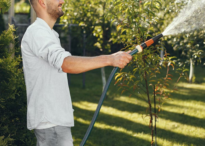 “Study Your Potential Neighbors”: Homeowners Share 40 Things They Wish They Had Known Before Buying Their First Houses “Study Your Potential Neighbors”: Homeowners Share 40 Things They Wish They Had Known Before Buying Their First Houses