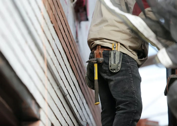 “Study Your Potential Neighbors”: Homeowners Share 40 Things They Wish They Had Known Before Buying Their First Houses “Study Your Potential Neighbors”: Homeowners Share 40 Things They Wish They Had Known Before Buying Their First Houses