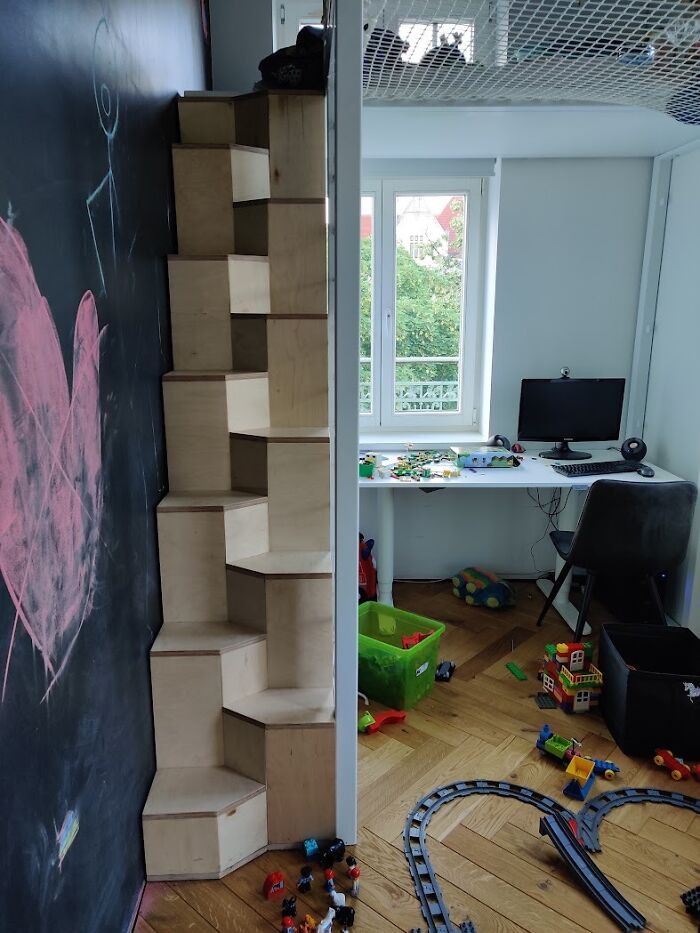 30 Horribly Designed Staircases That Are Just An Accident Waiting To Happen, As Shared On This Facebook Group 30 Horribly Designed Staircases That Are Just An Accident Waiting To Happen, As Shared On This Facebook Group