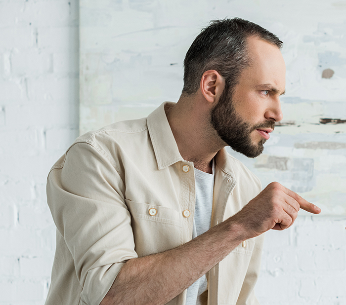 Foreigner Thinks He’s Being Kicked Out Of A Coffee Shop Because Of His Ethnicity, Barista Realizes His Mistake Too Late Foreigner Thinks He’s Being Kicked Out Of A Coffee Shop Because Of His Ethnicity, Barista Realizes His Mistake Too Late