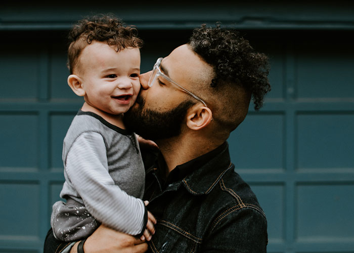 “I Will Kiss My 5 Y.O. Child On The Lips For As Long As I Deem Necessary”: Dad Is Shocked People Don’t Understand His Affection Towards His Son “I Will Kiss My 5 Y.O. Child On The Lips For As Long As I Deem Necessary”: Dad Is Shocked People Don’t Understand His Affection Towards His Son