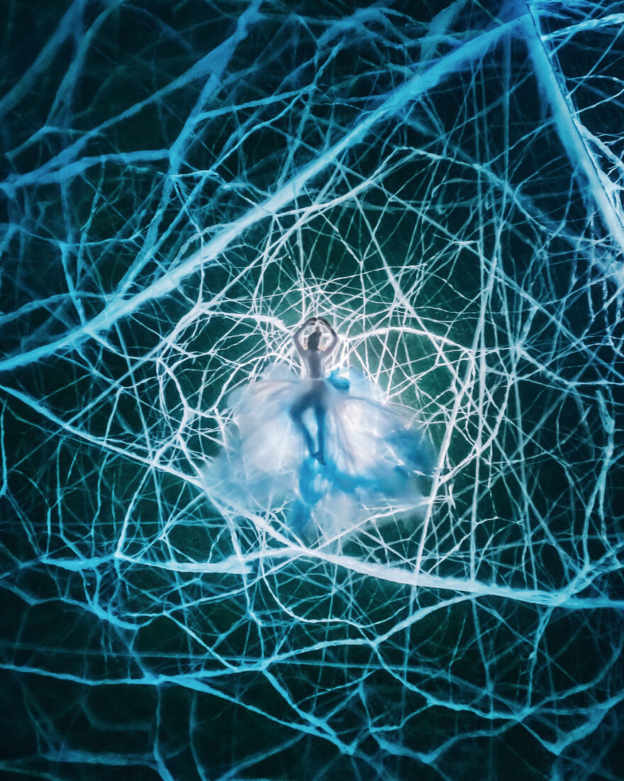 I Am A Photographer Who Captured Ballet Dancers In The Most Beautiful Surroundings (40 Pics) I Am A Photographer Who Captured Ballet Dancers In The Most Beautiful Surroundings (40 Pics)