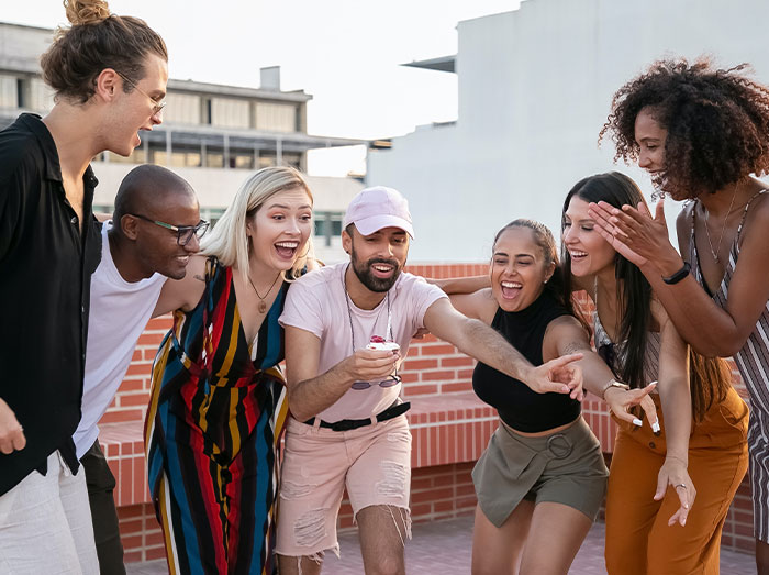 “It’s Just Incredibly Patronizing”: 30 Women Share Things Men Do Attempting To Be Helpful That Never Have The Intended Effect “It’s Just Incredibly Patronizing”: 30 Women Share Things Men Do Attempting To Be Helpful That Never Have The Intended Effect