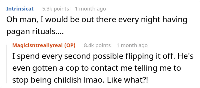 Neighbor Builds A Fence And Puts Up A Camera Facing This Guy’s Yard, People In The Comments Come Up With The Best Solutions Neighbor Builds A Fence And Puts Up A Camera Facing This Guy’s Yard, People In The Comments Come Up With The Best Solutions