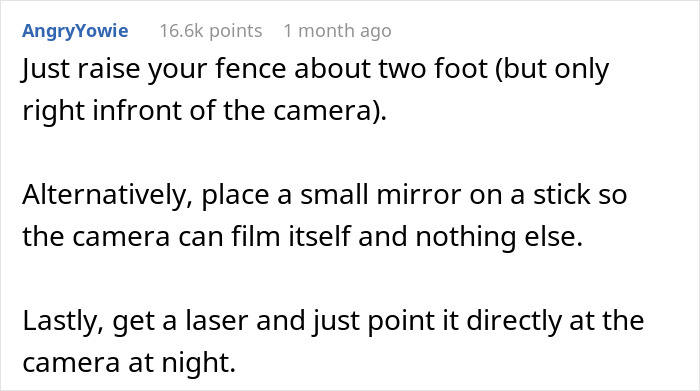 Neighbor Builds A Fence And Puts Up A Camera Facing This Guy’s Yard, People In The Comments Come Up With The Best Solutions Neighbor Builds A Fence And Puts Up A Camera Facing This Guy’s Yard, People In The Comments Come Up With The Best Solutions