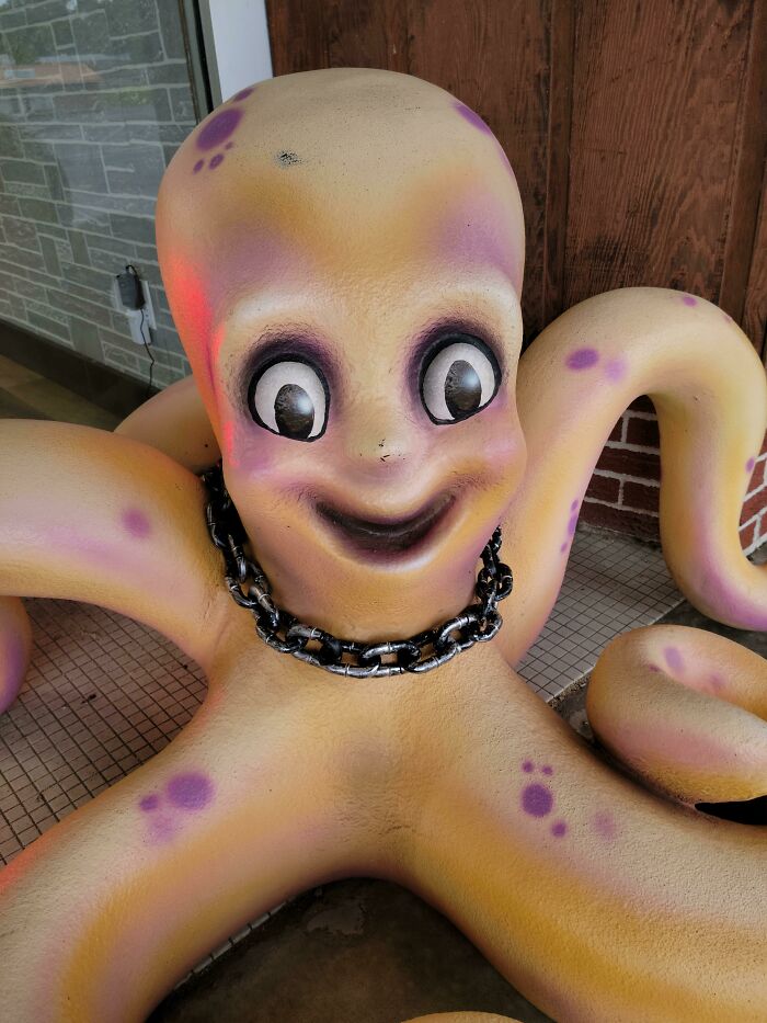 “Creepy Design”: 40 Design Fails That Look Creepy And Make People Feel Uncomfortable (New Pics) “Creepy Design”: 40 Design Fails That Look Creepy And Make People Feel Uncomfortable (New Pics)