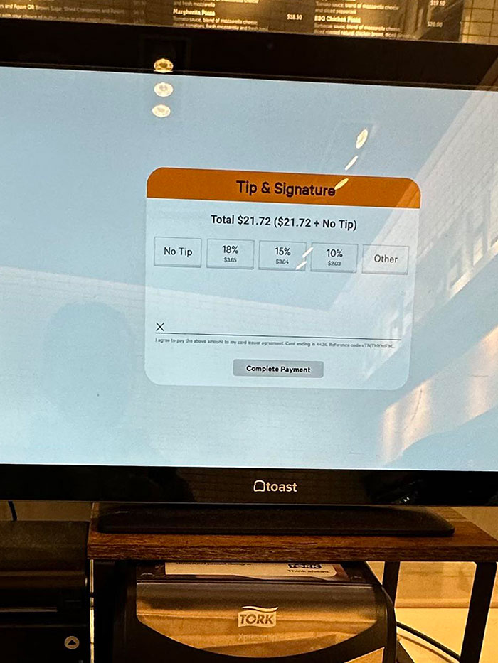 “The ‘Don’t Have To Interact With A Human’ Fee”: Tipping Option At Self-Checkout Sparks Outrage “The ‘Don’t Have To Interact With A Human’ Fee”: Tipping Option At Self-Checkout Sparks Outrage