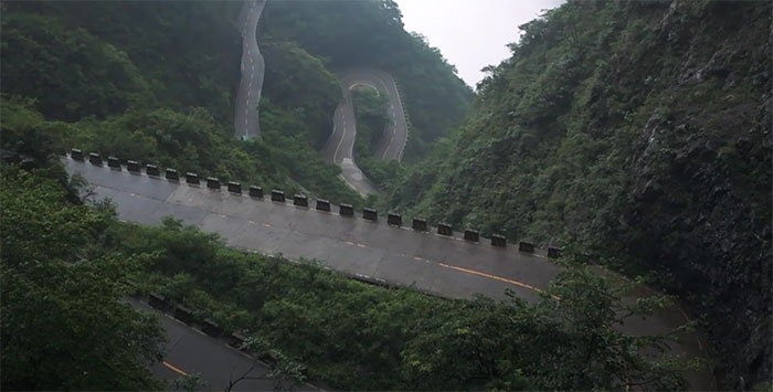 40 Most Dangerous Roads You Should Try To Ignore