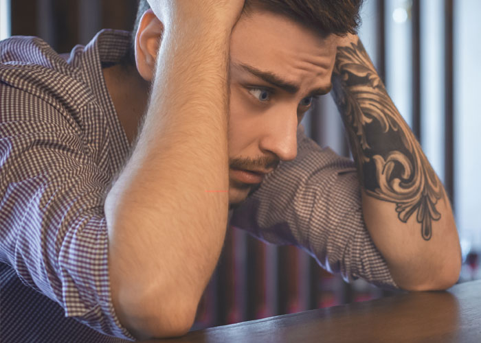 Man Hits On A Woman Without Knowing She’s Trans, She Shuts Him Down In A Brilliant Way Man Hits On A Woman Without Knowing She’s Trans, She Shuts Him Down In A Brilliant Way