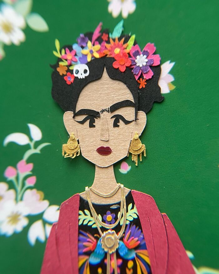 I’ve Been Making Frida Kahlo Out Of Paper Since 2015, And Here Is My Artistic Progression