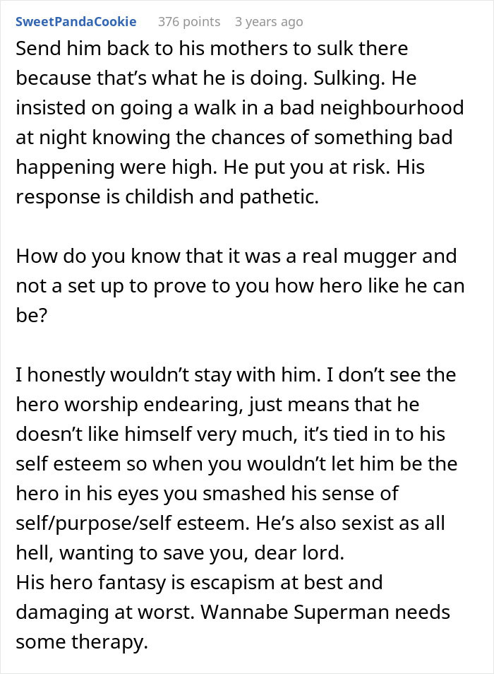 “He Assured Me He’d Protect Me”: Man, Obsessed With Being A Hero, Goes Off On GF For Ruining His Moment When Faced With Knife-Wielding Attacker “He Assured Me He’d Protect Me”: Man, Obsessed With Being A Hero, Goes Off On GF For Ruining His Moment When Faced With Knife-Wielding Attacker