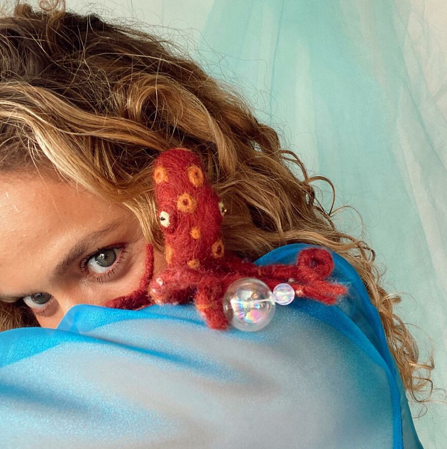 I Use Various Art Mediums To Create Embroidery, Clothing And Accessories Based On My Heritage And Life In Mexico (25 Pics) I Use Various Art Mediums To Create Embroidery, Clothing And Accessories Based On My Heritage And Life In Mexico (25 Pics)