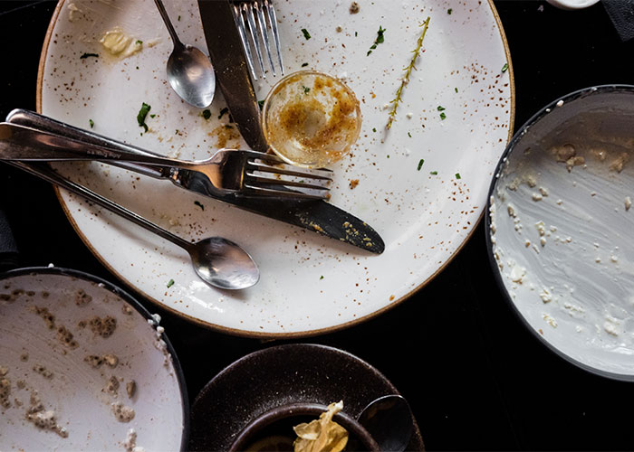 Someone Asks Waiters And Waitresses To Share The Strangest Thing Someone Has Asked Them For, And 30 People Serve Their Answers