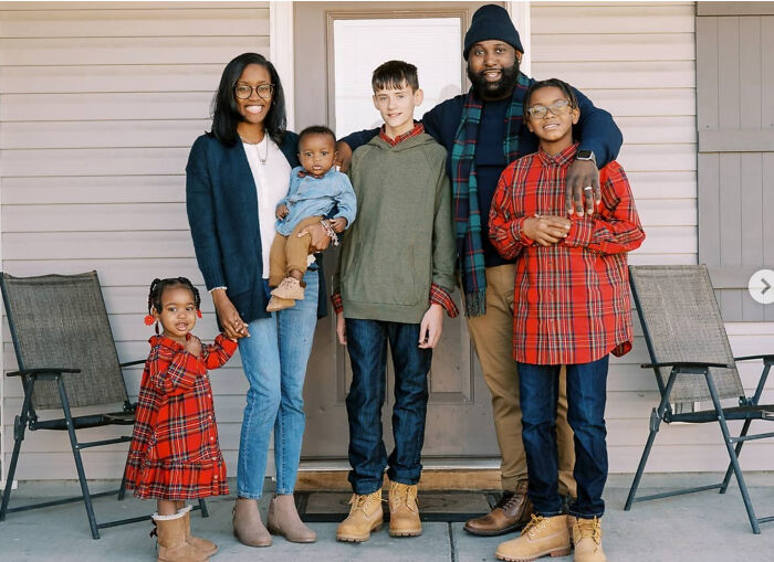 Boy Becomes Friends With 12 Y.O. Foster Kid So The Family Adopts Him Boy Becomes Friends With 12 Y.O. Foster Kid So The Family Adopts Him