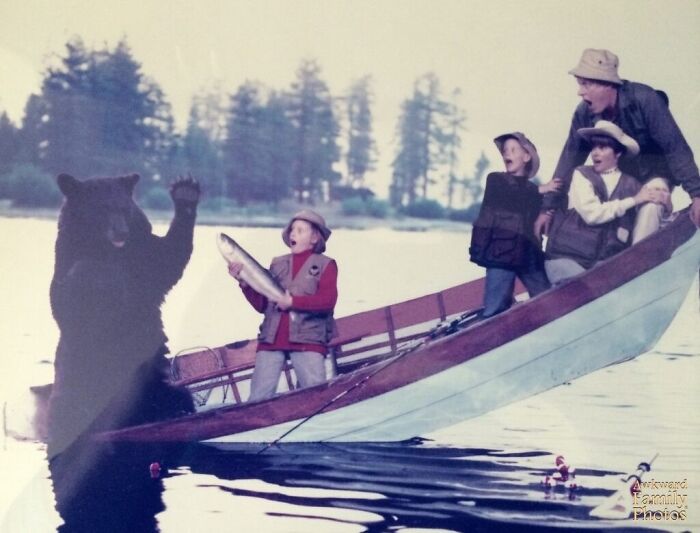 50 Wholesomely Hilarious Family Pictures That Are Just So Awkward (New Pics) 50 Wholesomely Hilarious Family Pictures That Are Just So Awkward (New Pics)