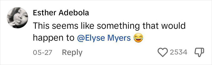 Man Sits In The Wrong Seat, Accidentally Plays Titanic Music Out Loud And Realizes Kate Winslet Is Sitting Next To Him Man Sits In The Wrong Seat, Accidentally Plays Titanic Music Out Loud And Realizes Kate Winslet Is Sitting Next To Him