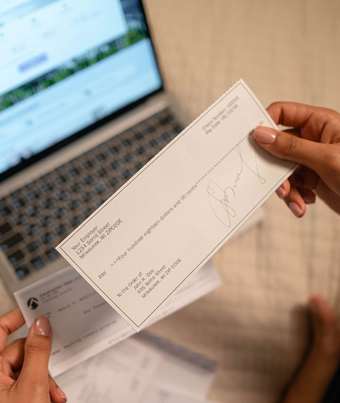 “They Asked Me To Return The Money, But They Didn’t Have Any Grounds”: Woman Gets To Keep $50k A Bank Accidentally Wired Her “They Asked Me To Return The Money, But They Didn’t Have Any Grounds”: Woman Gets To Keep $50k A Bank Accidentally Wired Her