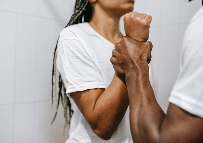 30 People Reveal The Deeply Disturbing Secrets They Uncovered About Someone Close To Them, Leaving Them Shocked And Traumatized 30 People Reveal The Deeply Disturbing Secrets They Uncovered About Someone Close To Them, Leaving Them Shocked And Traumatized