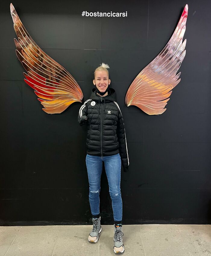 ‘The Girl With Wings’: Dejana Backo, A Woman Born Without Arms, Proves That No Challenge Is Impossible ‘The Girl With Wings’: Dejana Backo, A Woman Born Without Arms, Proves That No Challenge Is Impossible