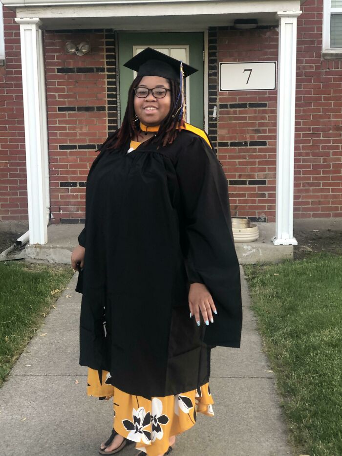 50 ‘Moms For A Minute’ Chip In To Help Anyone In Need Of A Loving Mother Figure 50 ‘Moms For A Minute’ Chip In To Help Anyone In Need Of A Loving Mother Figure