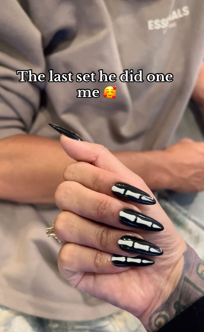 Man Learns Nail Art In A Bid To Save Girlfriend’s Money, Becomes A Pro Man Learns Nail Art In A Bid To Save Girlfriend’s Money, Becomes A Pro