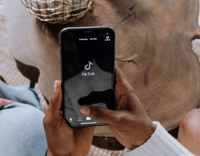 Woman Tests Her Boyfriend With TikTok’s ‘Orange Peel’ Test, Realizes How Trashy He Is Woman Tests Her Boyfriend With TikTok’s ‘Orange Peel’ Test, Realizes How Trashy He Is