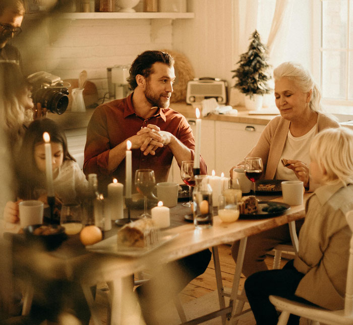 Someone Asks People To Share “Juicy Thanksgiving Drama”, And 50 Deliver Someone Asks People To Share “Juicy Thanksgiving Drama”, And 50 Deliver