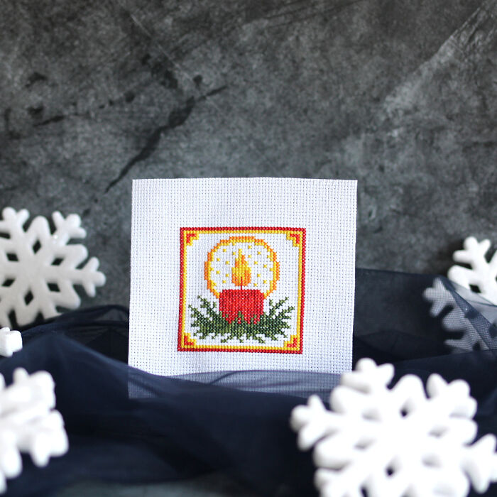 15 Simple And Easy Cross-Stitch Patterns For Christmas And New Year 15 Simple And Easy Cross-Stitch Patterns For Christmas And New Year