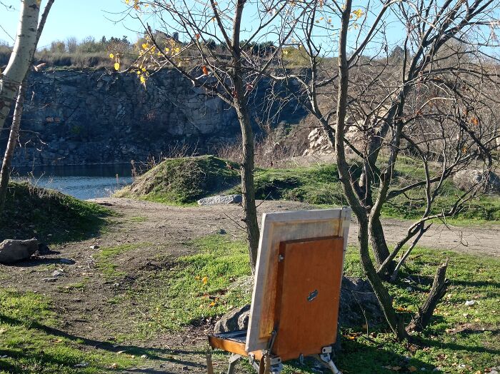 Here&#8217;s What Artists Paint In The Front-Line Zone