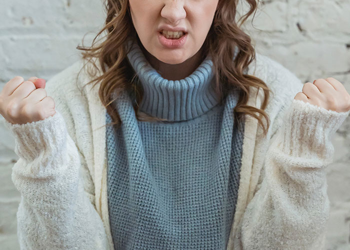 &ldquo;She Burst Into Tears And Begged Me To Help&rdquo;: Woman Threatens To Call CPS On Sister-In-Law