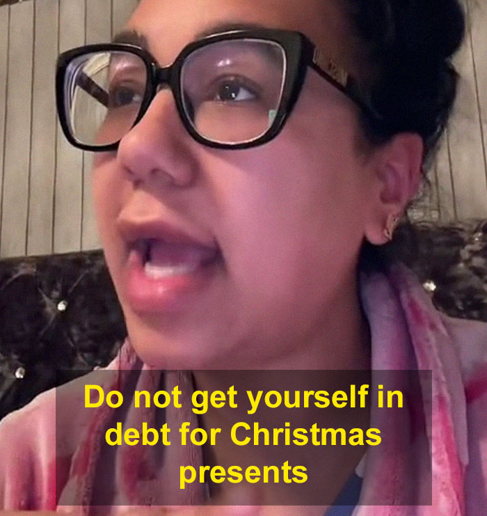 Mom Spends £12k On Christmas Gifts For Kids Only To See Them Not Even Opening Them All Mom Spends £12k On Christmas Gifts For Kids Only To See Them Not Even Opening Them All