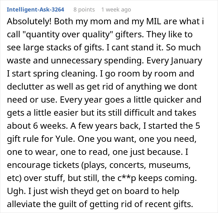 “Gifting In America Has Become Insane”: Woman Shares Her New Gift Strategy For Christmas “Gifting In America Has Become Insane”: Woman Shares Her New Gift Strategy For Christmas