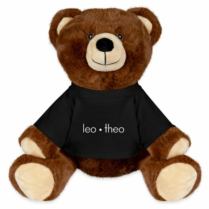Teddy Bears Wearing Leo Theo T-Shirts (11 Pics) Teddy Bears Wearing Leo Theo T-Shirts (11 Pics)