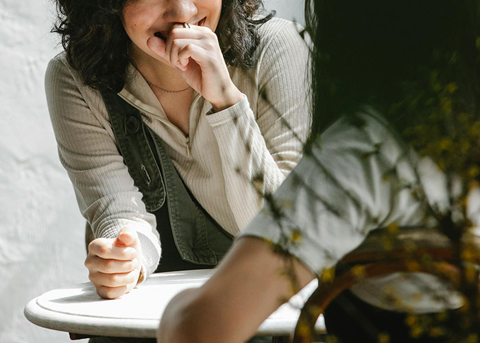 Karen Mistakes Woman For A Coffee Shop Employee, Gets Thrown Out After Harassing Her
