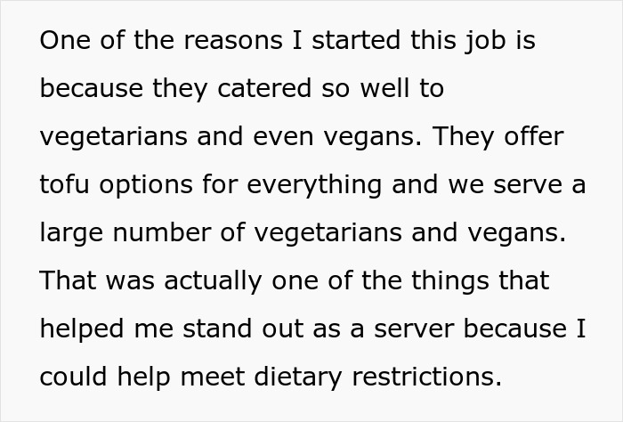 Waiter Learns He’s Been Lying To Customers About Vegetarian Food After Checking The Ingredients Waiter Learns He’s Been Lying To Customers About Vegetarian Food After Checking The Ingredients