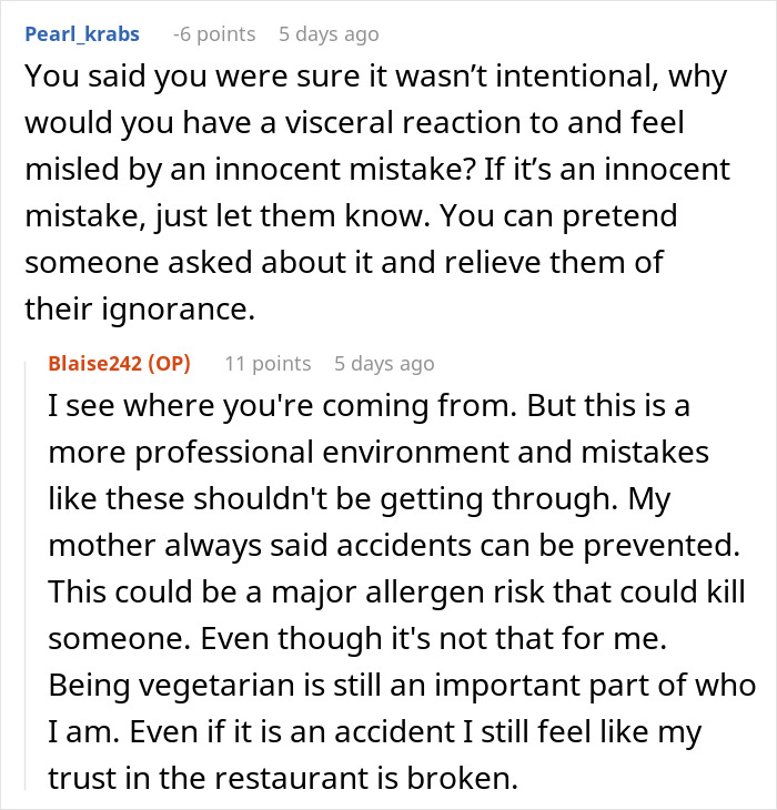 Waiter Learns He’s Been Lying To Customers About Vegetarian Food After Checking The Ingredients Waiter Learns He’s Been Lying To Customers About Vegetarian Food After Checking The Ingredients