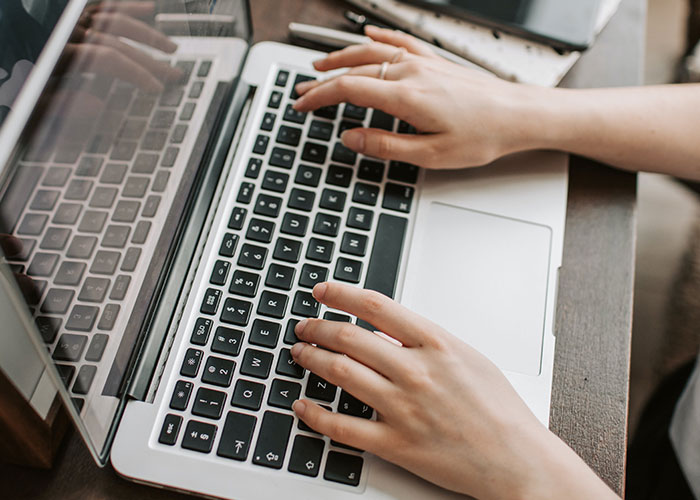 50 People Share Things That Are Outdated, Toxic And Should Be Retired